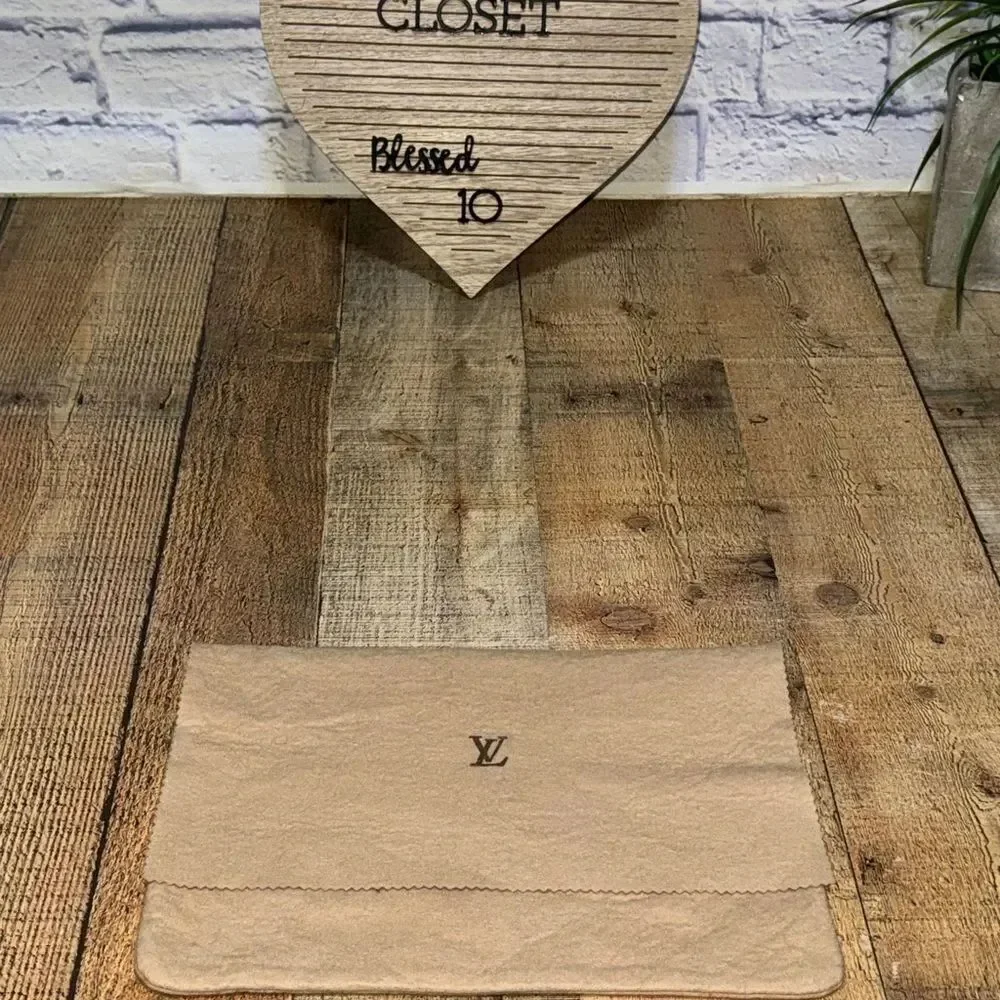 Vintage and Rare Authentic Louis Vuitton Medium Fold Over Dust Bag Beige